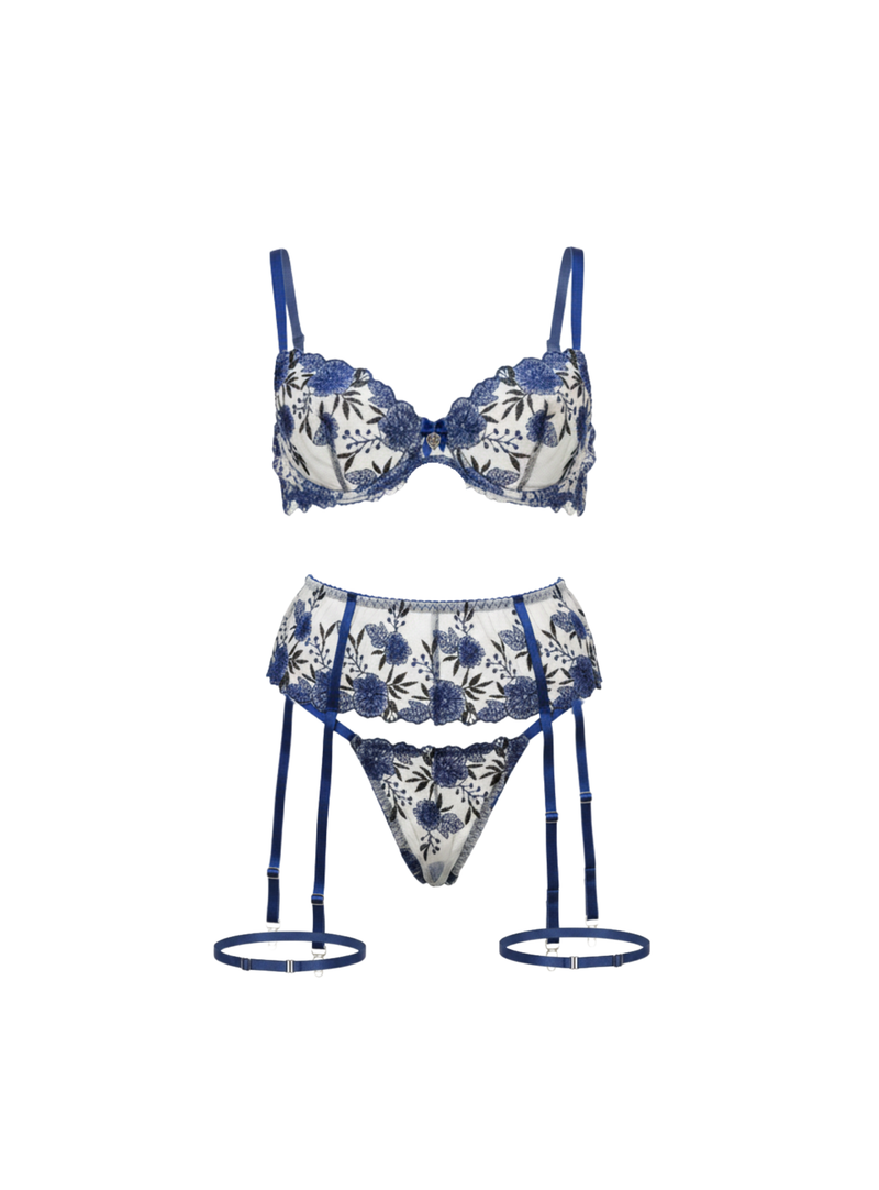 Aura Nightfall lingerie set