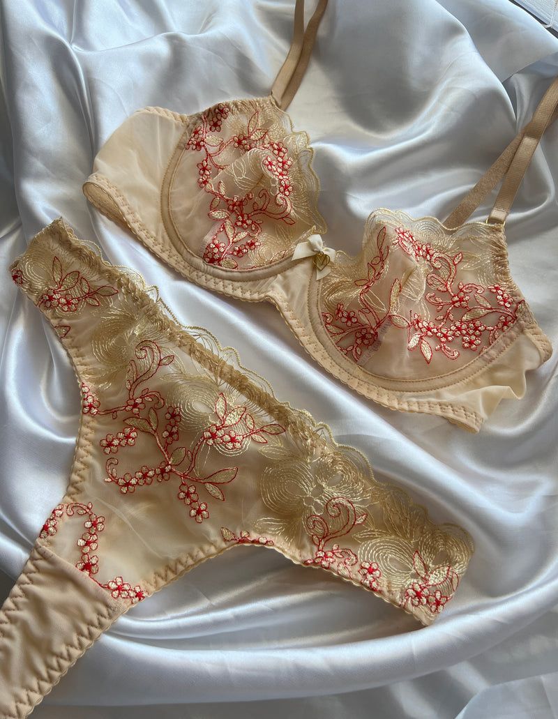 Sunset Kiss lingerie set