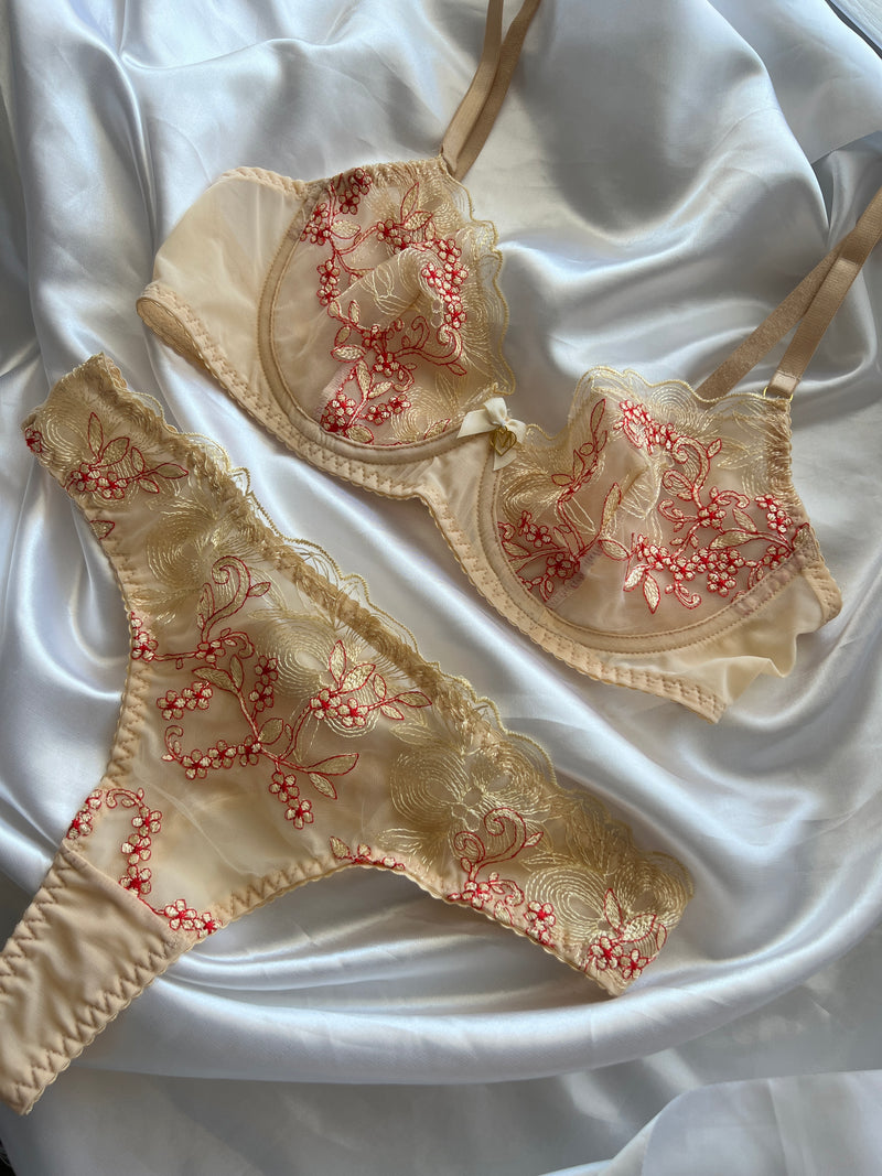 Sunset Kiss lingerie set