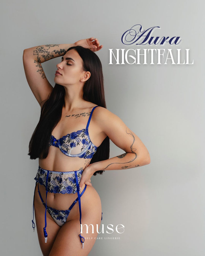 Aura Nightfall lingerie set