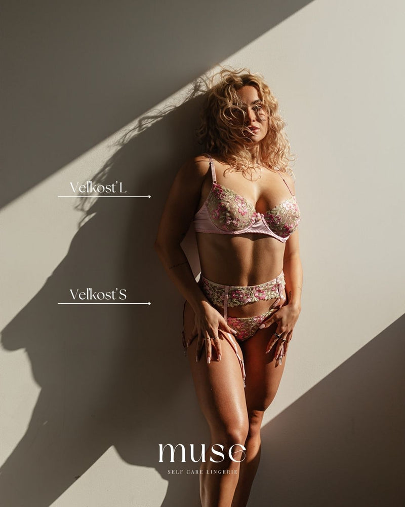 Petit Amour lingerie set