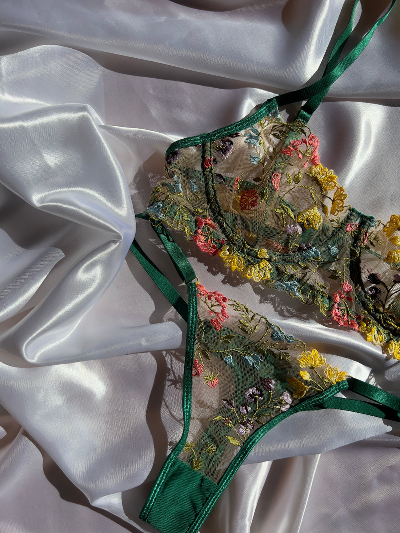 Muse-Lingerie-Emerald-Meadow-Set