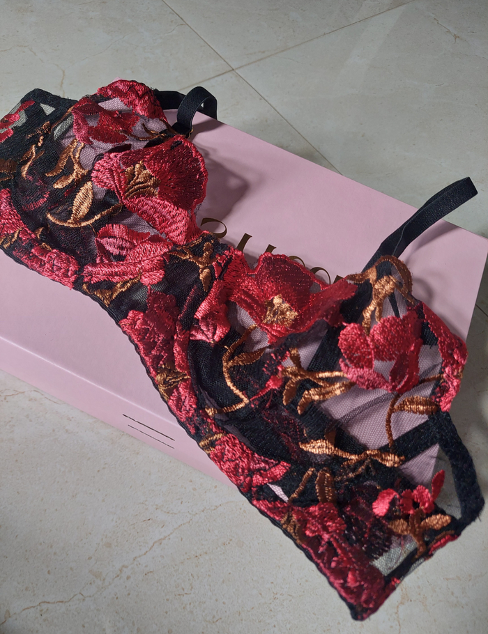 Muse-Lingerie-Endless-Love-Set-Jun
