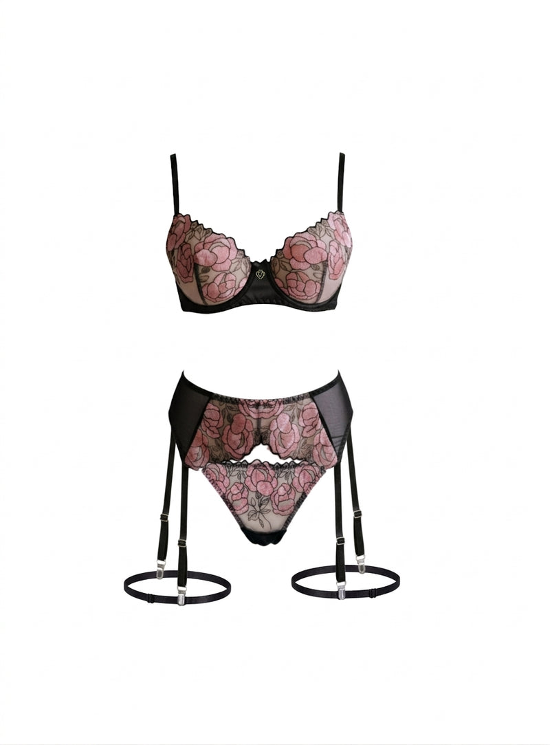 Rosé Reverie lingerie set