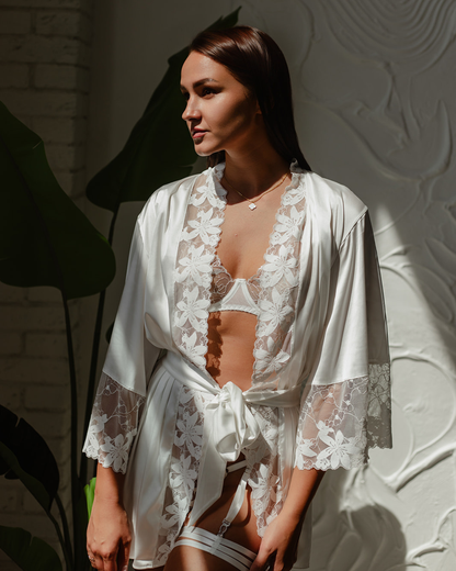 Pure Pearl lingerie set