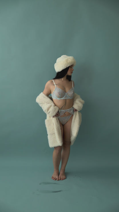 Snow Lily lingerie set